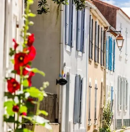 Appartement Les Pieds Dans L'Eau Saint-Gilles-Croix-de-Vie Exterior photo